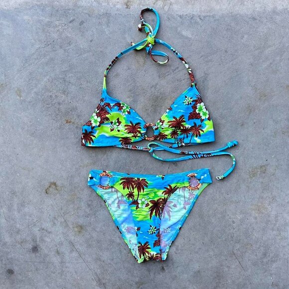 90s vintage blue and green bikini set with a Hawaiian print - Picture 1 of 8